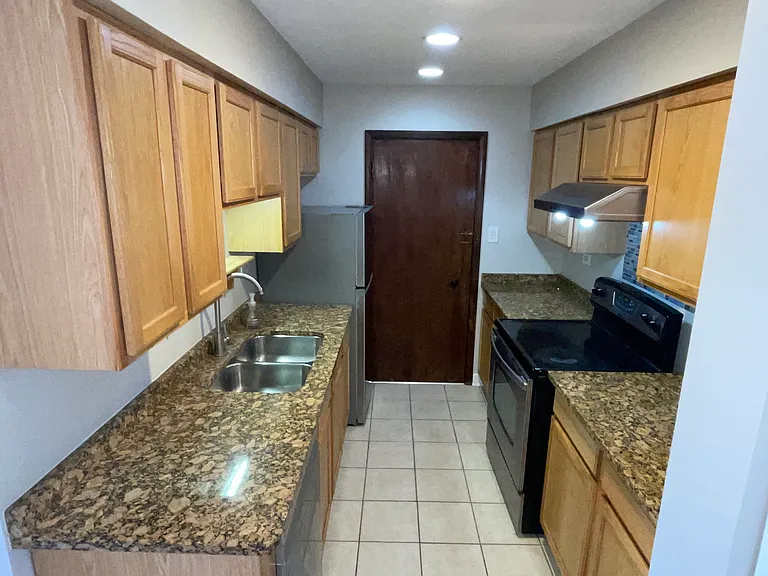 12625 S Alpine Dr #7 — Photo 3