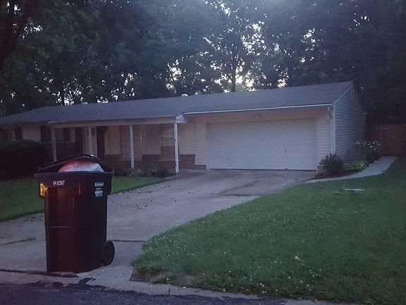 3rd image of 1312 Jeanne Hills Dr