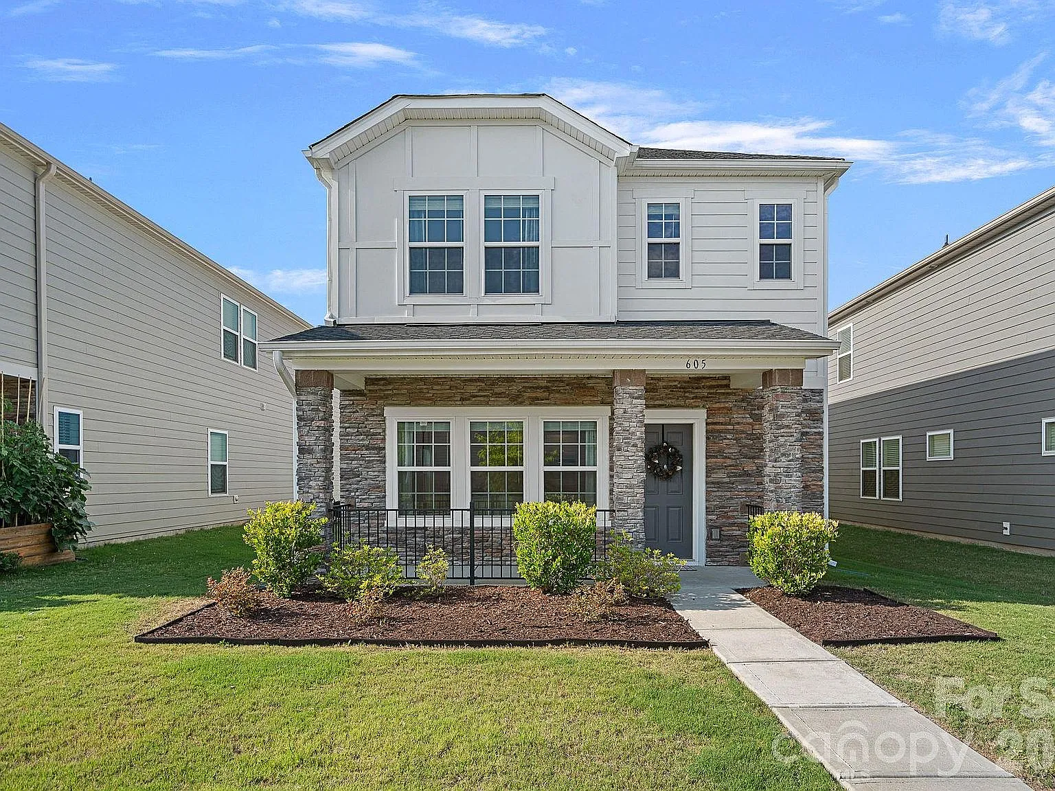 3 bed, 2.5 bath, 1972 sqft, $2,500 — Photo 1