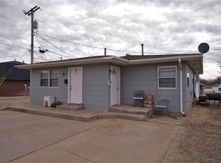 316 W College Ave, Weatherford, OK 73096