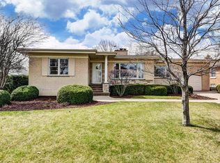 634 S Madison Ave, La Grange, IL 60525