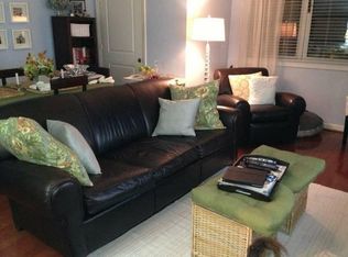 880 N Pollard St APT 204, Arlington, VA 22203