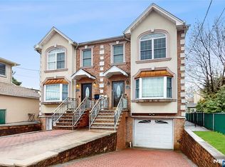225 Grace Ave #B, Secaucus, NJ 07094