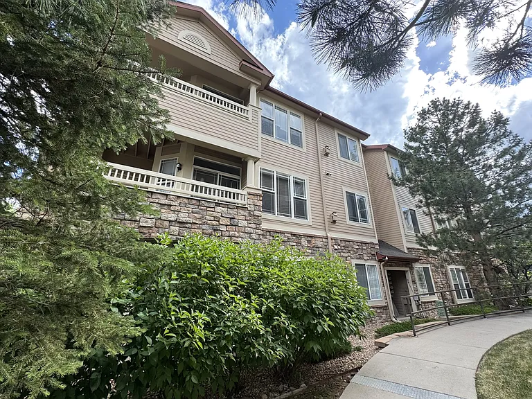 8465 S Holland Way #1-202 — Photo 4