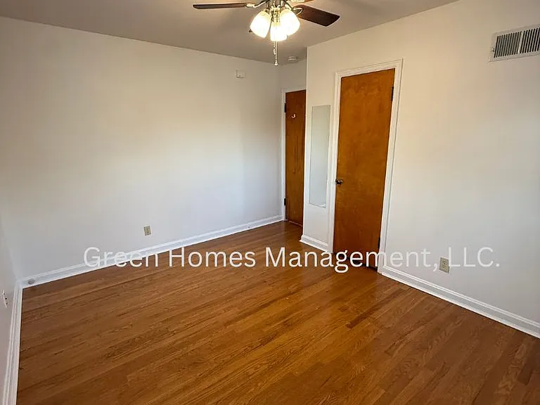 895 Harrison St — Photo 10