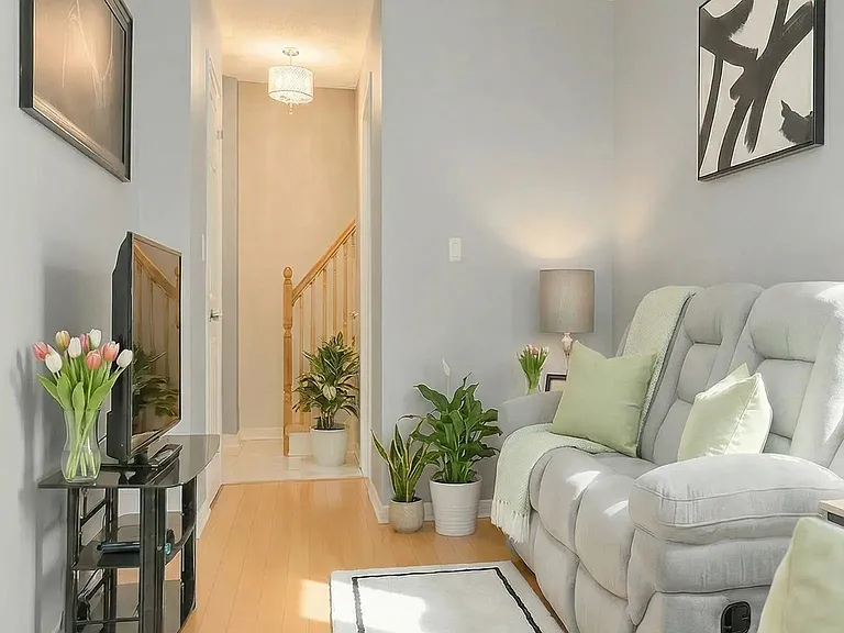 3 Lancewood Cres — Photo 5