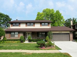 2326 N Prindle Ave, Arlington Heights, IL 60004