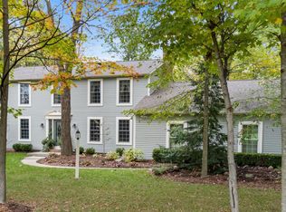 5323 Sherington Rd, Fort Wayne, IN 46814