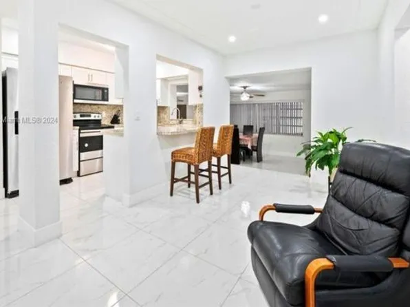411 SW 34th Ave, Miami, FL 33135