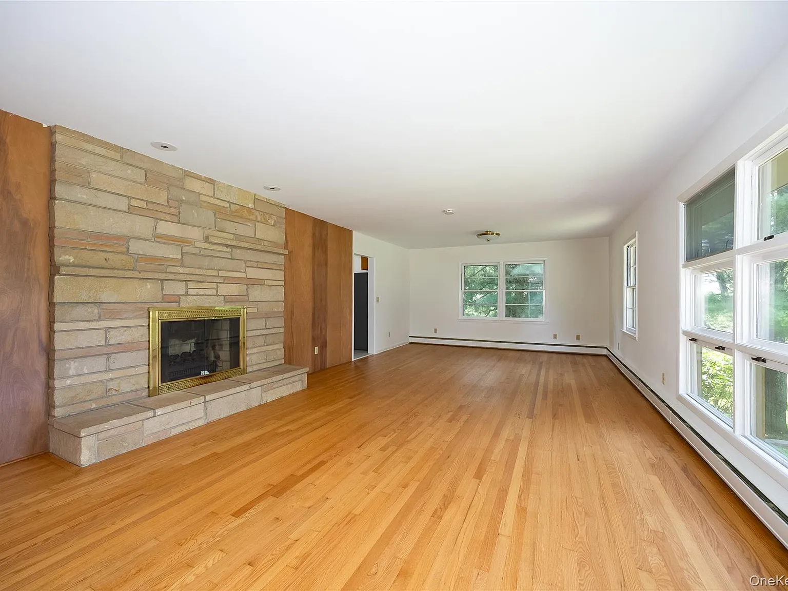 3 bed, 2.0 bath, 1792 sqft, $3,100 — Photo 3