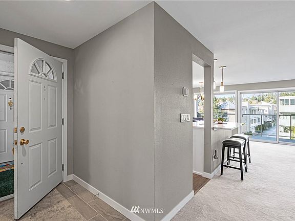 4th image of 22315 6th Ave S Unit B302