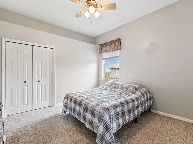 13049 Thoroughbred Dr — Photo 23