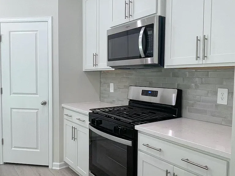 2118 Cherry Creek Rd — Photo 32