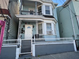 552 River St FLOOR 3, Paterson, NJ 07524