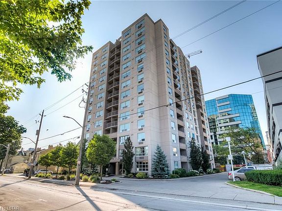3rd image of 155 Kent St #203