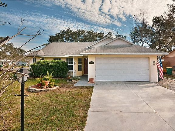 2nd image of 600 Cricket Hollow Ln
