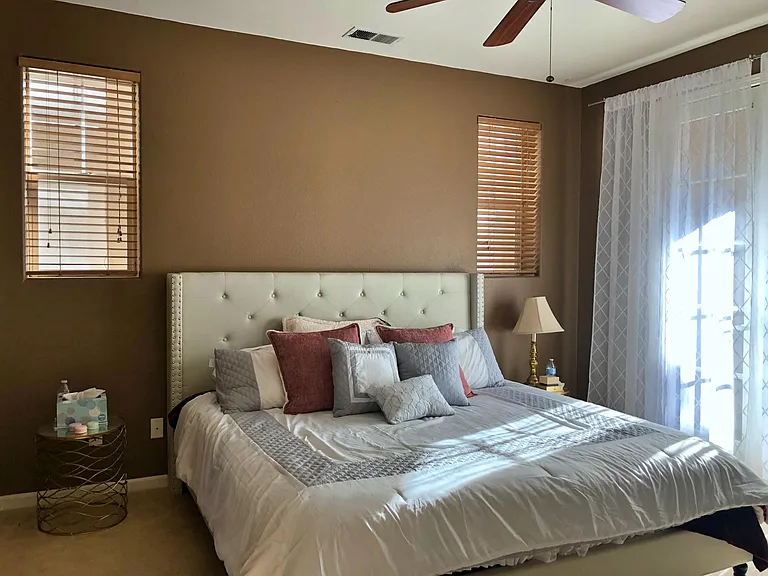 Master Bedroom (2nd Floor)
