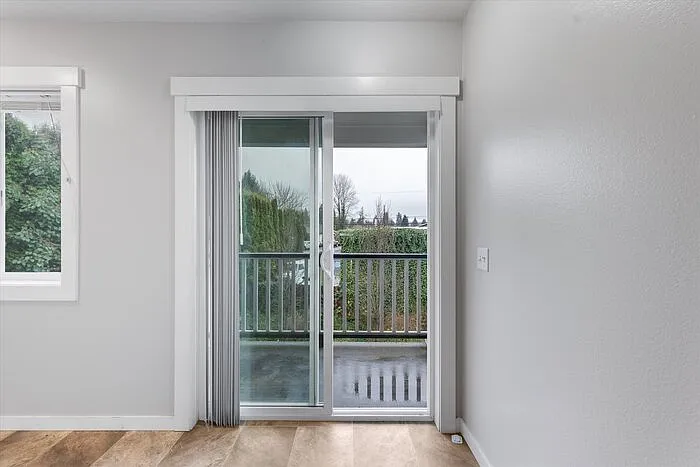 1111 Grand Ave #B — Photo 24