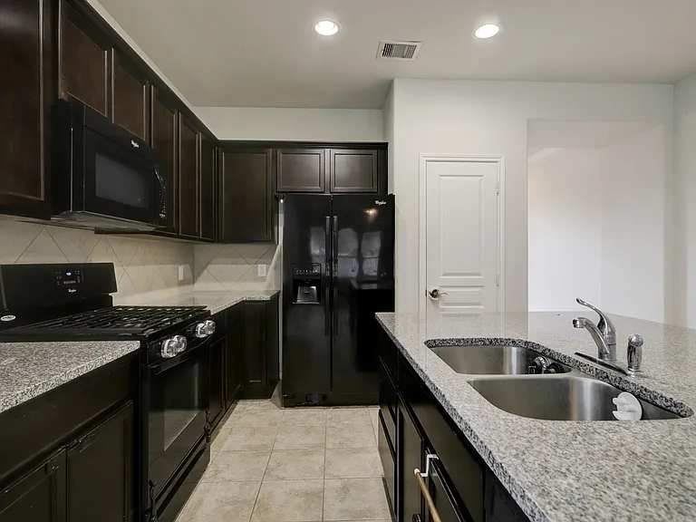 16617 Conner Creek Ln — Photo 8