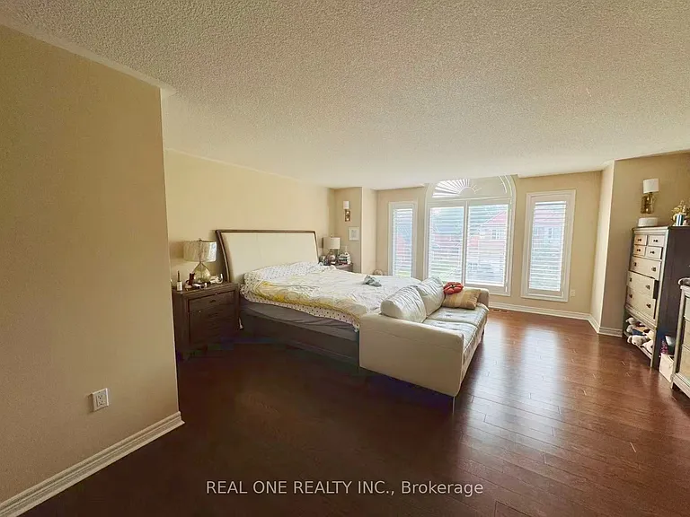 2361 Silverwood Dr — Photo 21