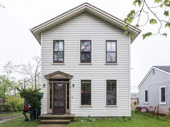 808 Henry St #1