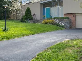 10251 Pendery Dr, Cincinnati, OH 45242