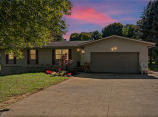 252 Saxe Rd, Mogadore, OH 44260
