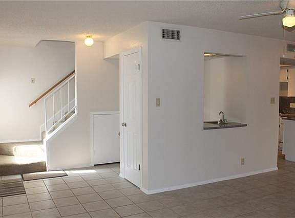 2nd image of 8418 Fathom Cir #C-302