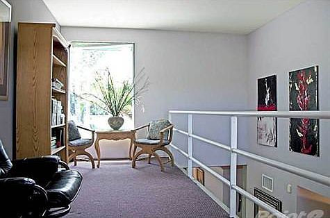 4th image of 5790 SW 80th St