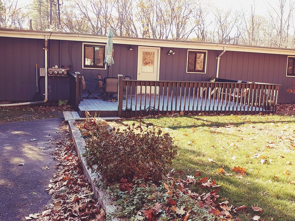 2nd image of 1 Croswell Manor Dr