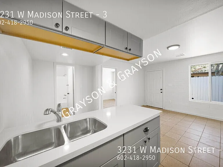 3231 W Madison St — Photo 5