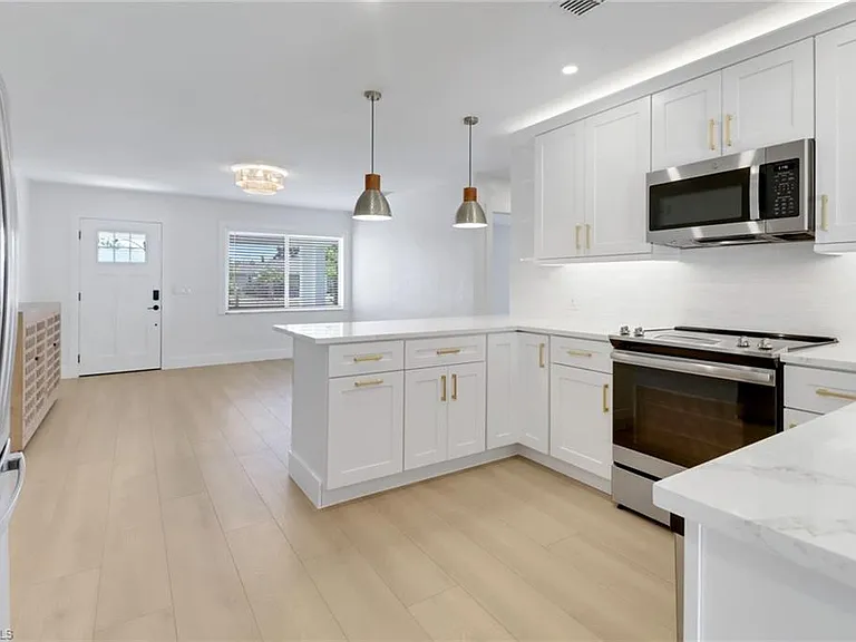 4525 Fluvia Ave — Photo 11