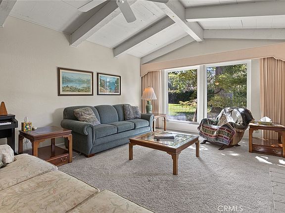 3rd image of 2 Northwood Commons Pl