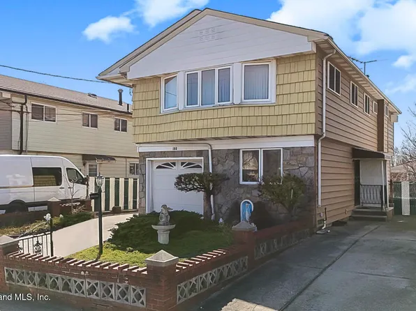 108 Slater Blvd, Staten Island, NY 10305
