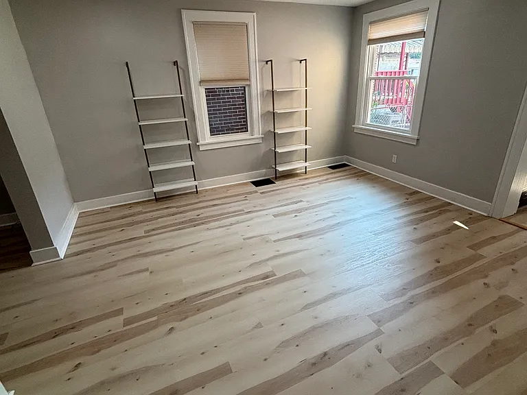 7227 Whipple St — Photo 10