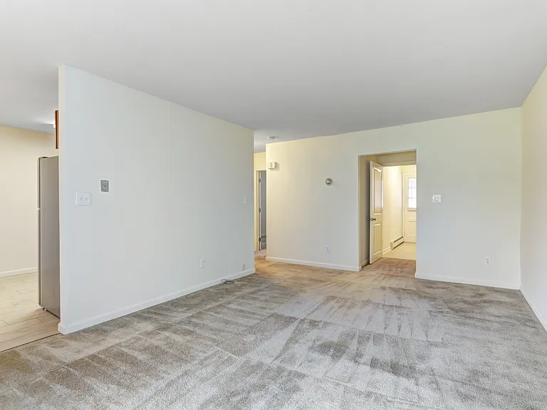 Wynbrook West — Photo 14