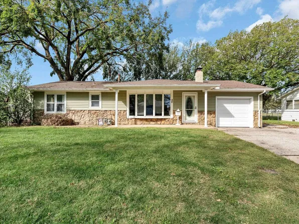 545 N Colby Ave, Valley Center, KS 67147