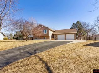 103 Meadow Ln, Janesville, MN 56048