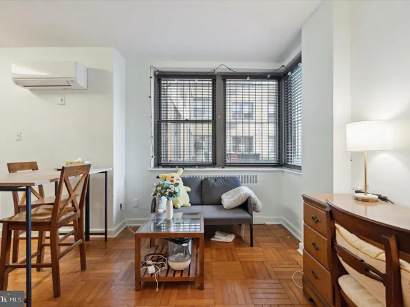 2601 Pennsylvania Ave APT 151, Philadelphia, PA 19130