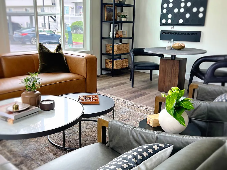 Leasing Office