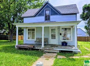 726 Fir St, Correctionville, IA 51016