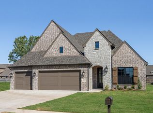 2722 W Roanoke St, Broken Arrow, OK 74012