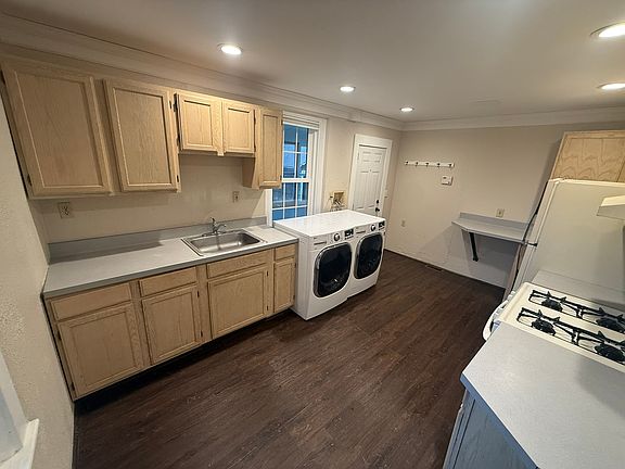 4th image of 177-179 E Gibson St #177B