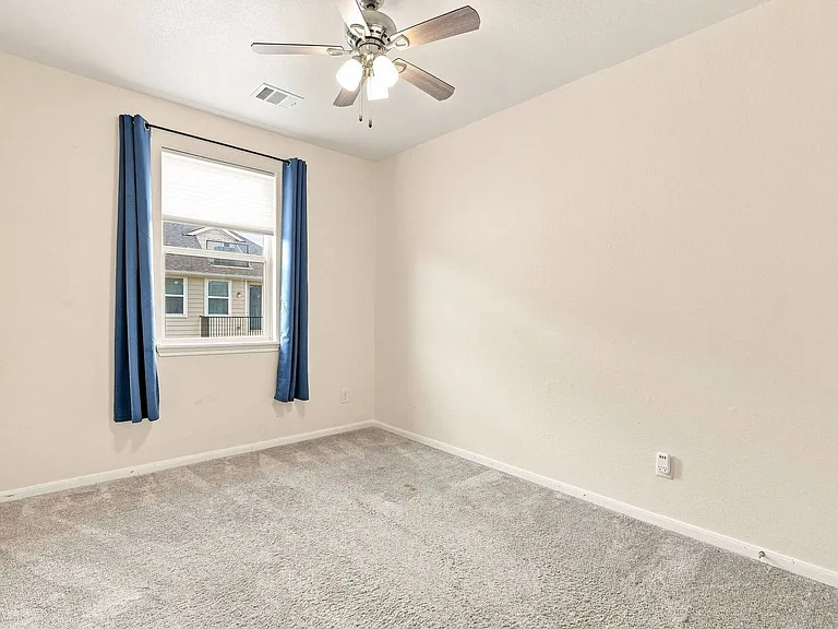 9460 Caddo Ridge Ln — Photo 23