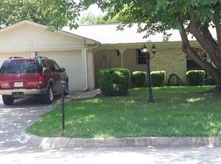 6937 Maryhill Rd, Forest Hill, TX 76140