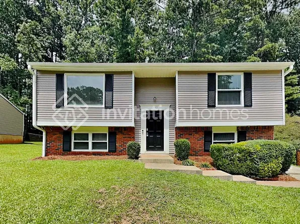 390 Hembree Forest Cir, Roswell, GA 30076