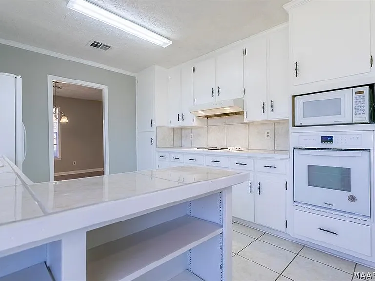 110 Diane Dr — Photo 15