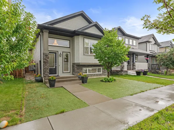 17027 121st St NW, Edmonton, AB T5X 0H4