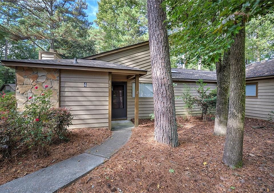 1st image of 826 Bonnie Glen Dr SE