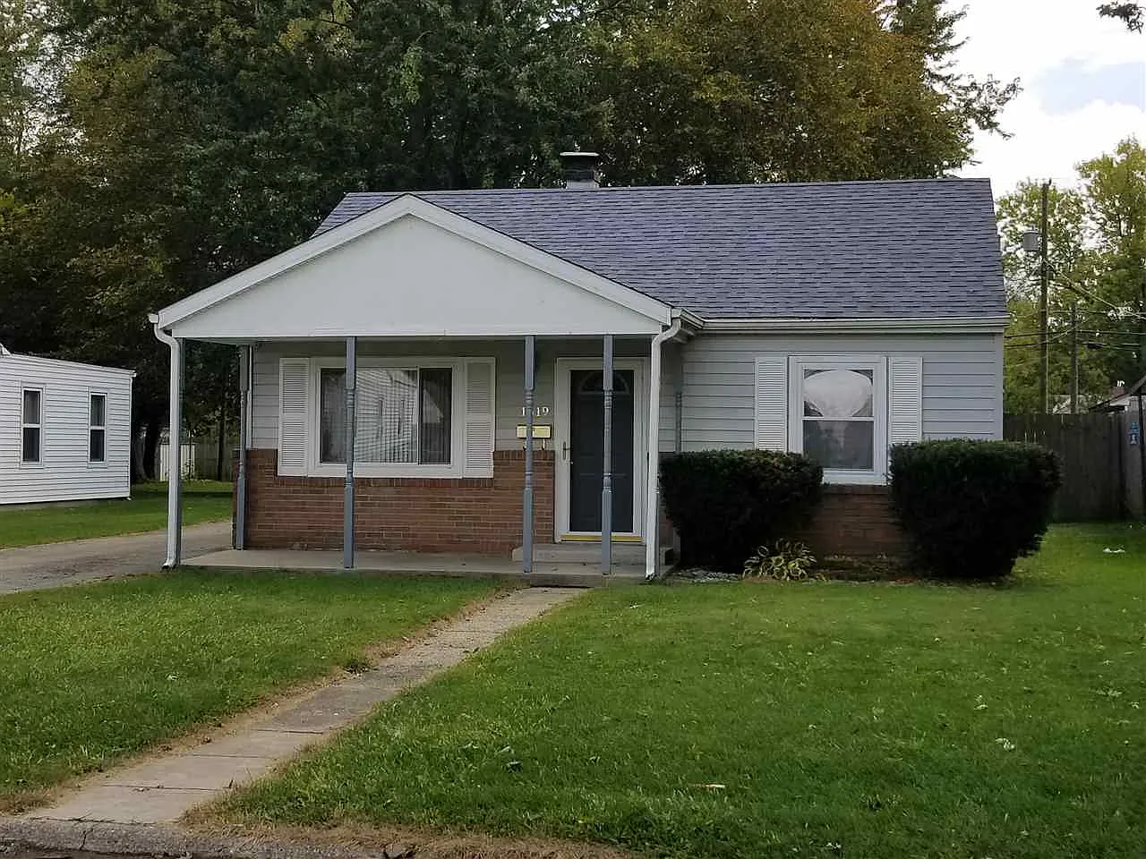 1619 W North St photo 1